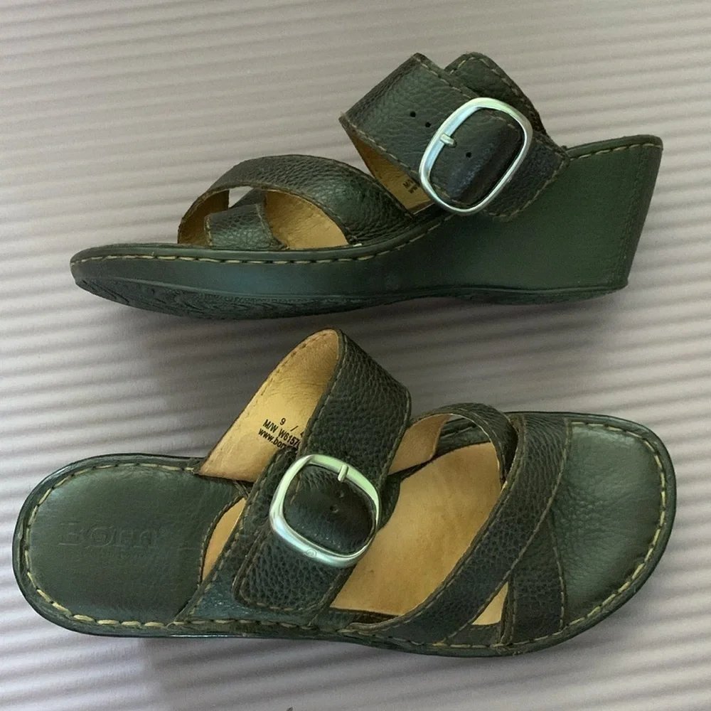 {Born} Dark Brown Leather Wedge Sandals